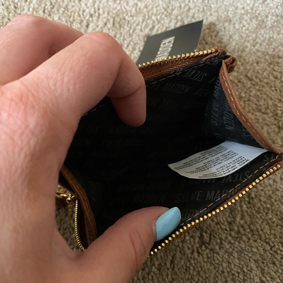 Steve Madden Crossbody bag and wallet - Picture 4 of 6